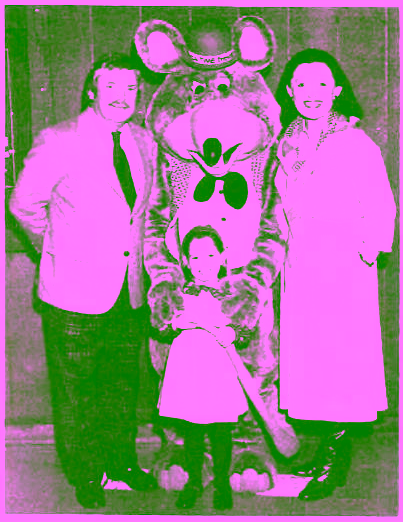 Gene Finnigan with his family and a Chuck Walkaround
